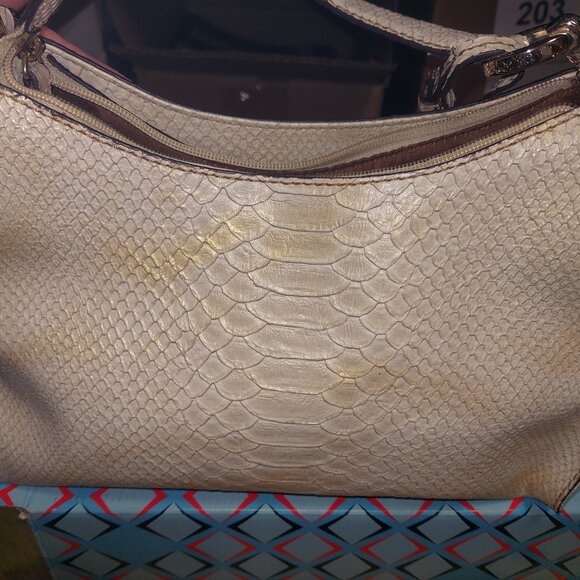 Liz Claiborne Faux Aligator skin purse - Picture 10 of 10